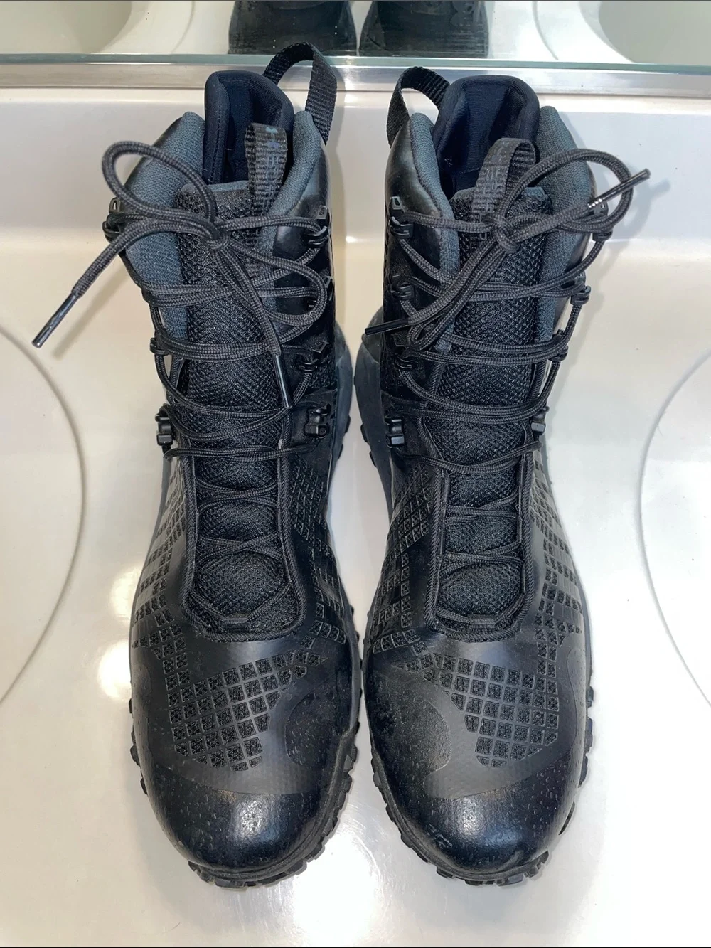 Under Armour STORM Proof Men’s HOVR Dawn Waterproof 2.0 Black Anthracite Boots